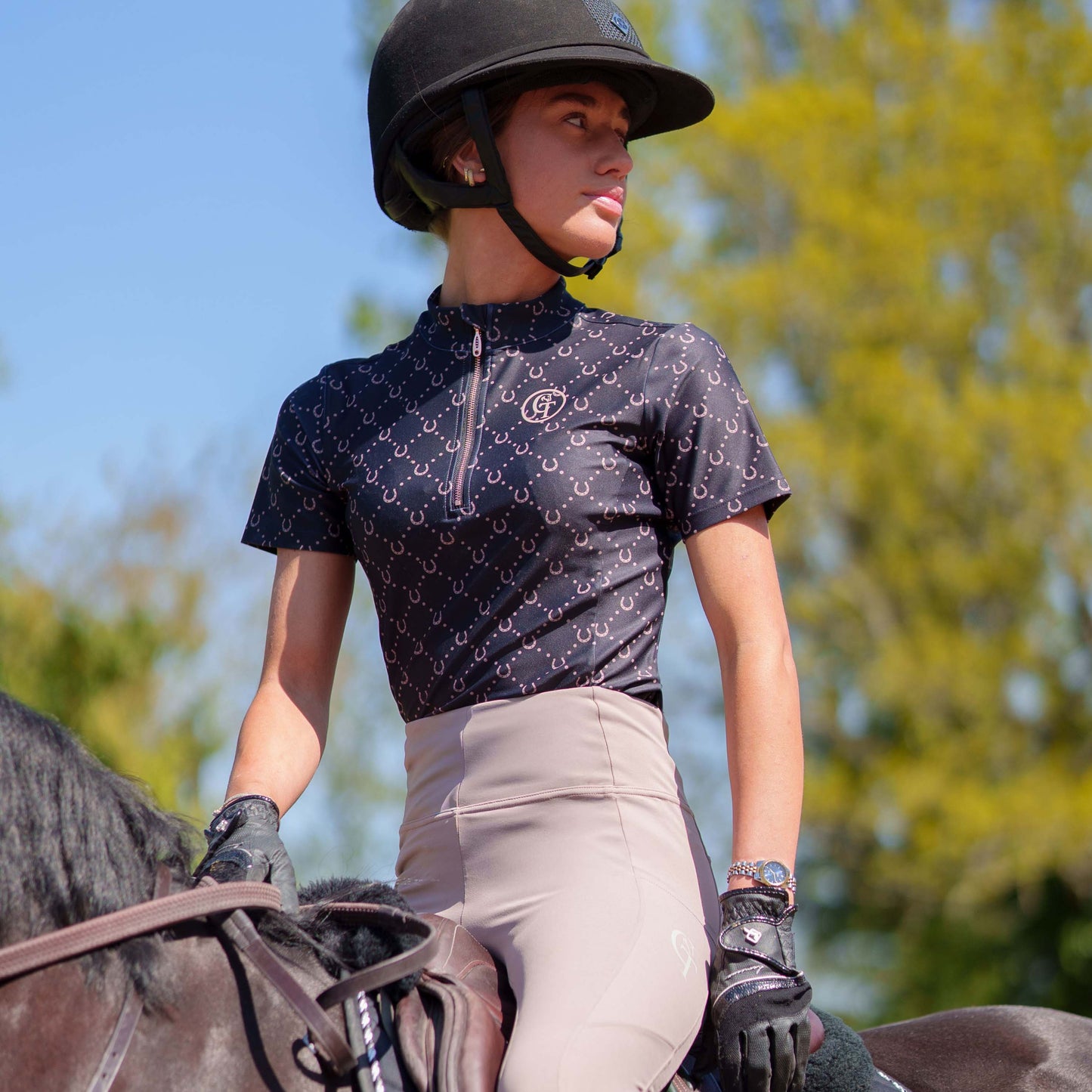 
                  
                    Shadow Hoof Base Layer-Black & Latte
                  
                